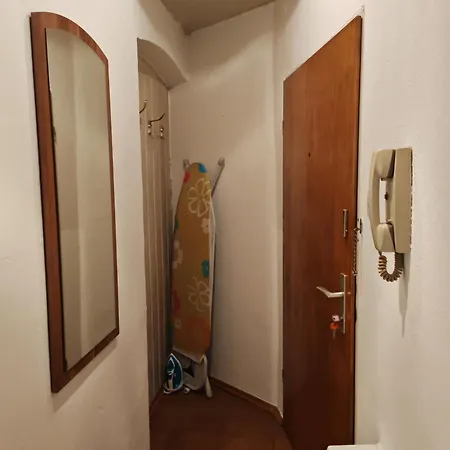 Central Apartment In Ground Floor Innsbruck
